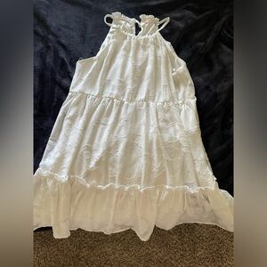 women’s white dress